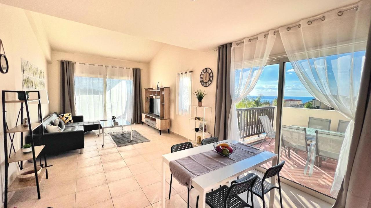 Melanos Sea View Apartment Pafos Exterior foto