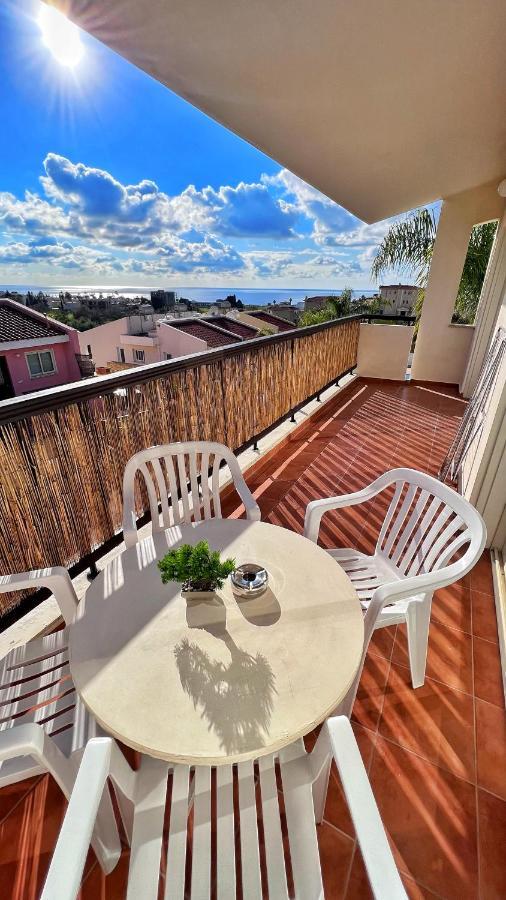 Melanos Sea View Apartment Pafos Exterior foto
