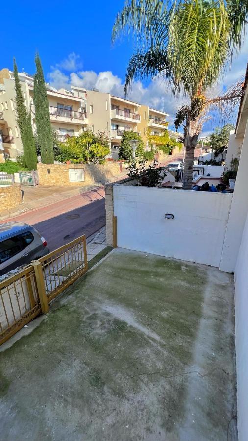 Melanos Sea View Apartment Pafos Exterior foto