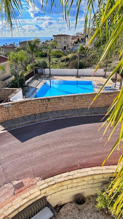 Melanos Sea View Apartment Pafos Exterior foto